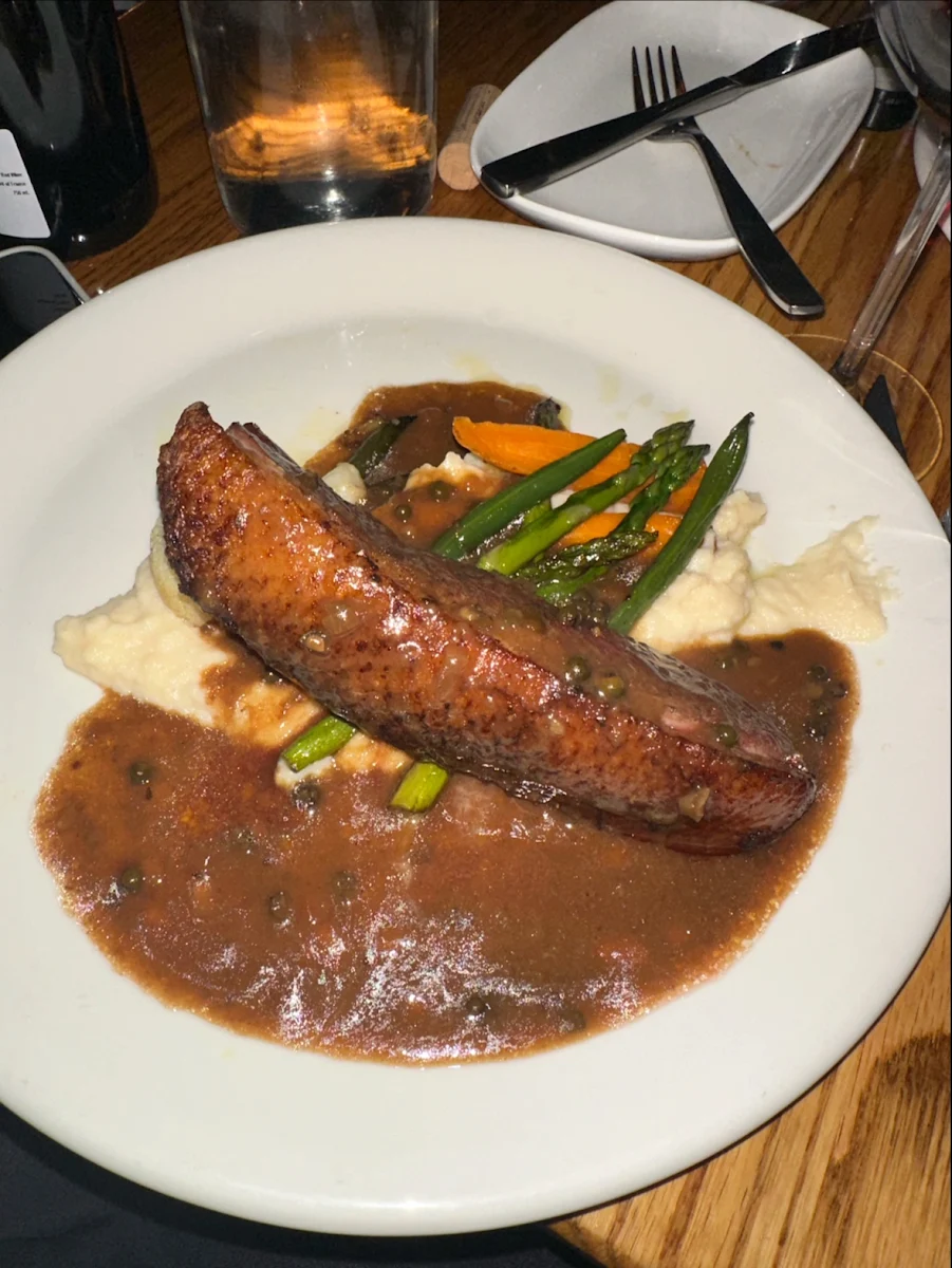 Duck Breast, Restaurant Bagatelle Bistro Apportez votre vin