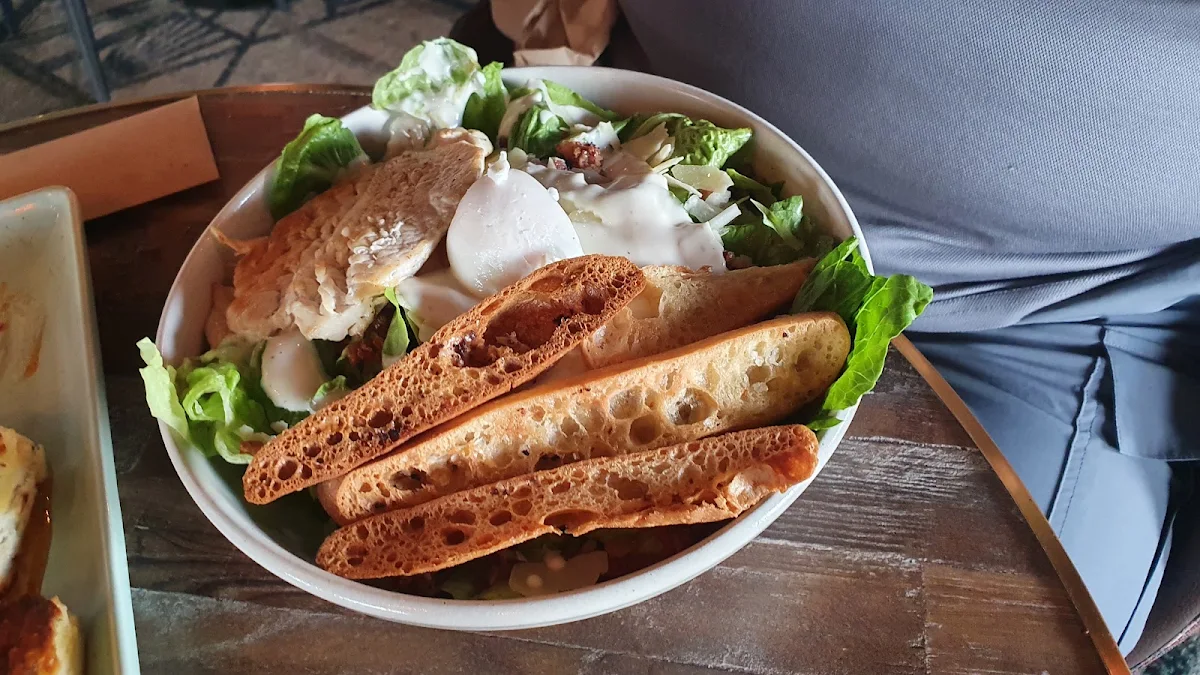 Ceaser Salad, Huntlee Tavern