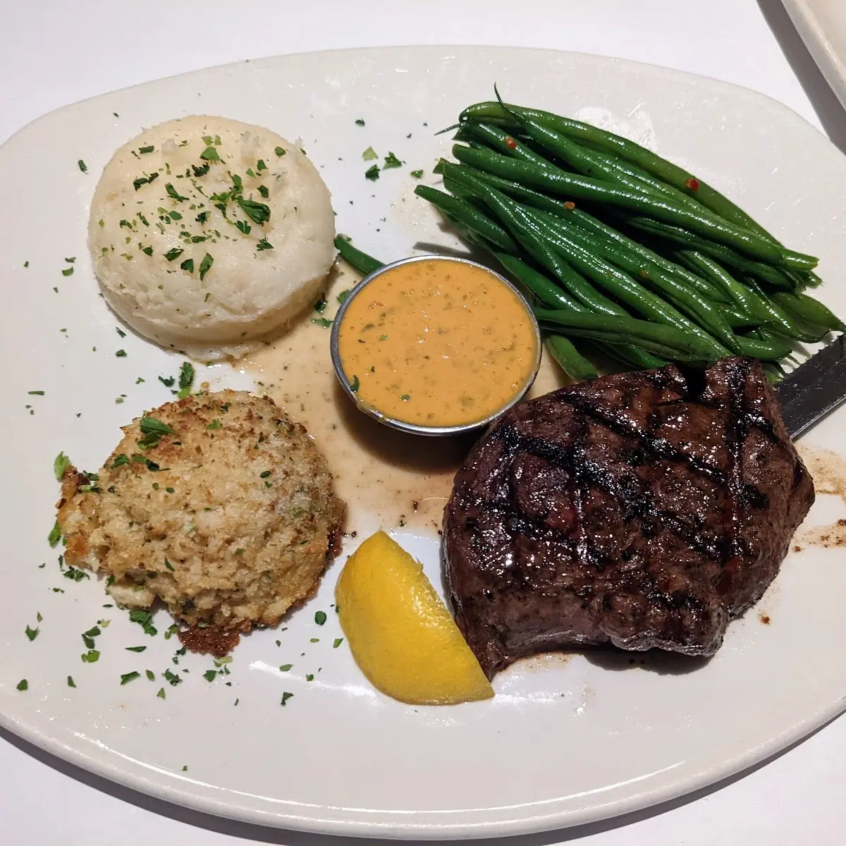 Sirloin & Crab Cake