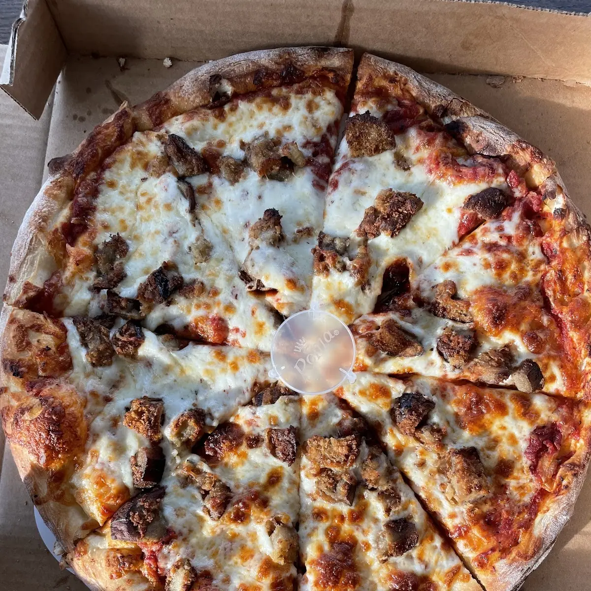 Cheese Pizza with Eggplant