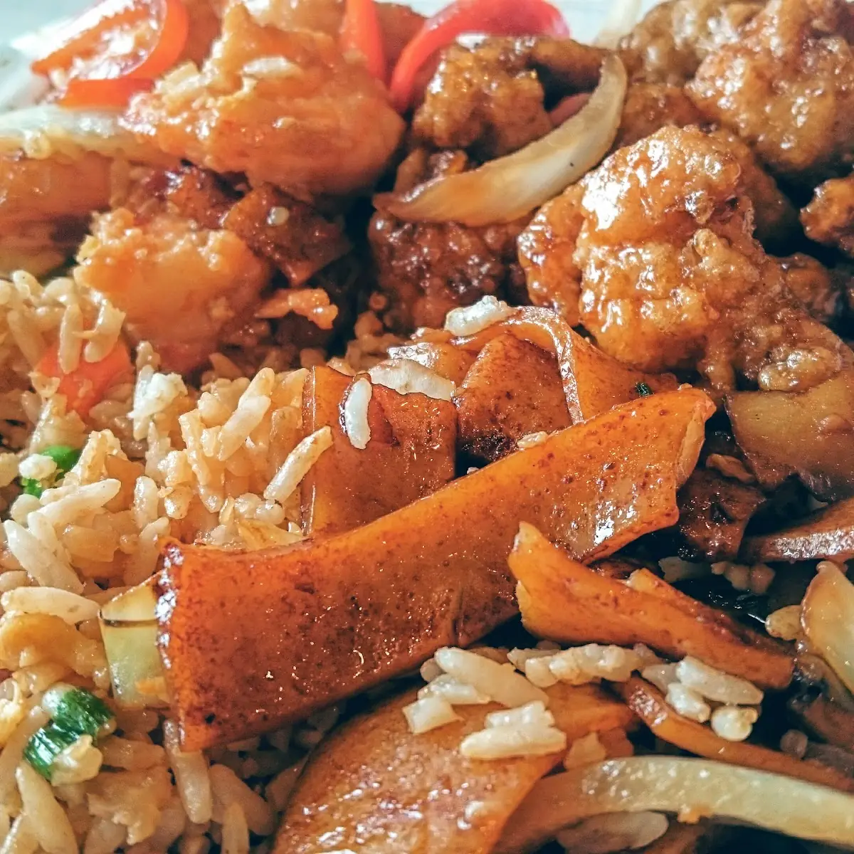 Orange Chicken Chow Fun