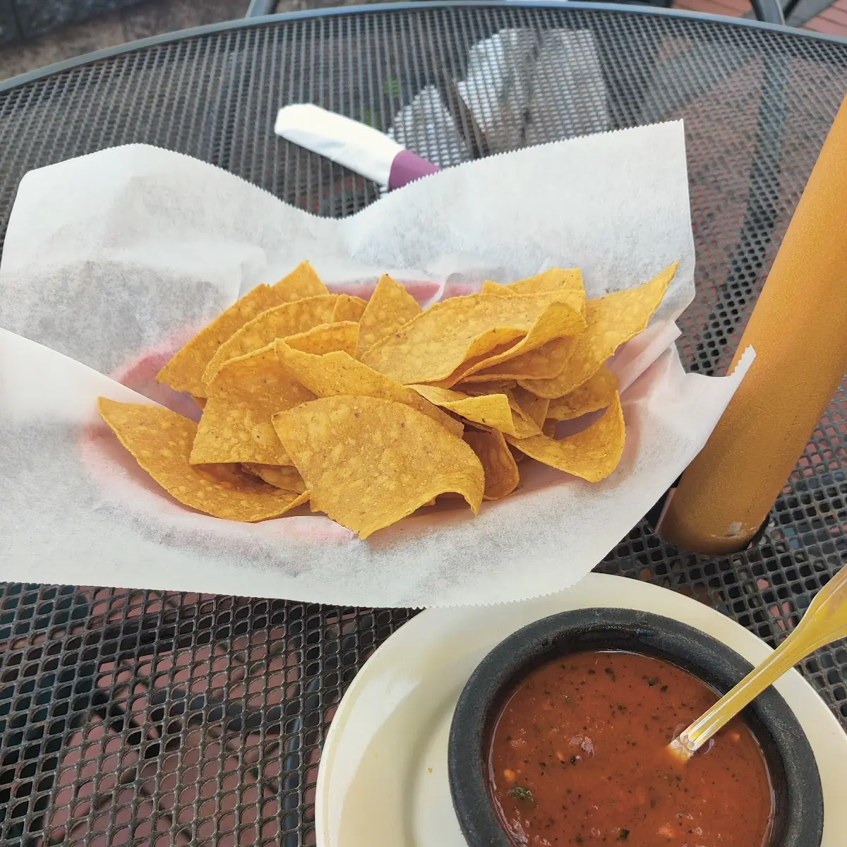 Chips & Salsa