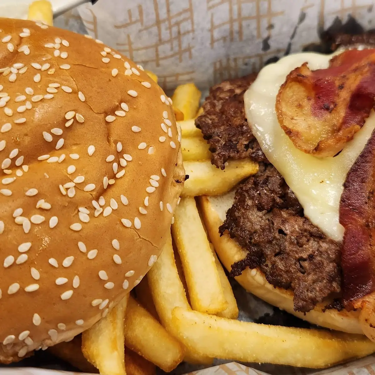 Bacon Cheeseburger with Fries