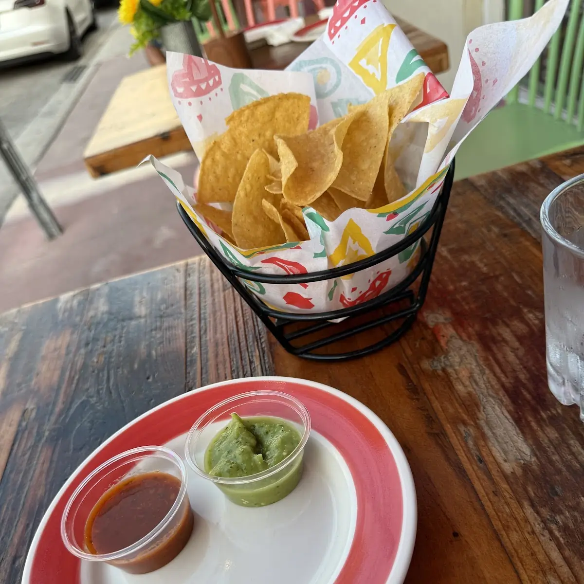 Tortilla Chips with Salsa Dip