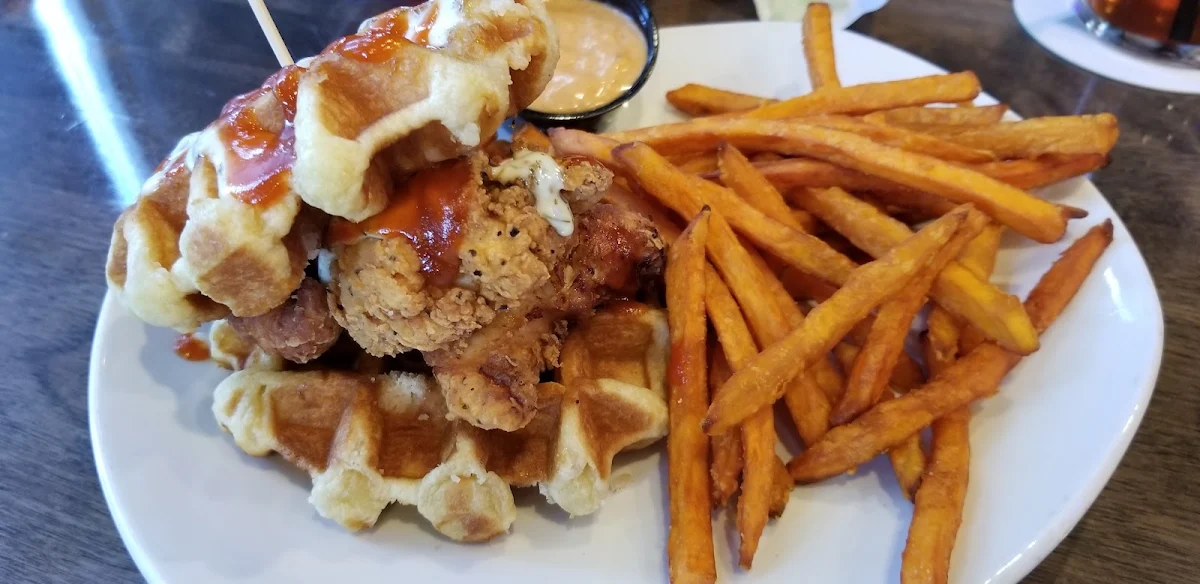 Chicken and Waffles, St. Louis Bar & Grill
