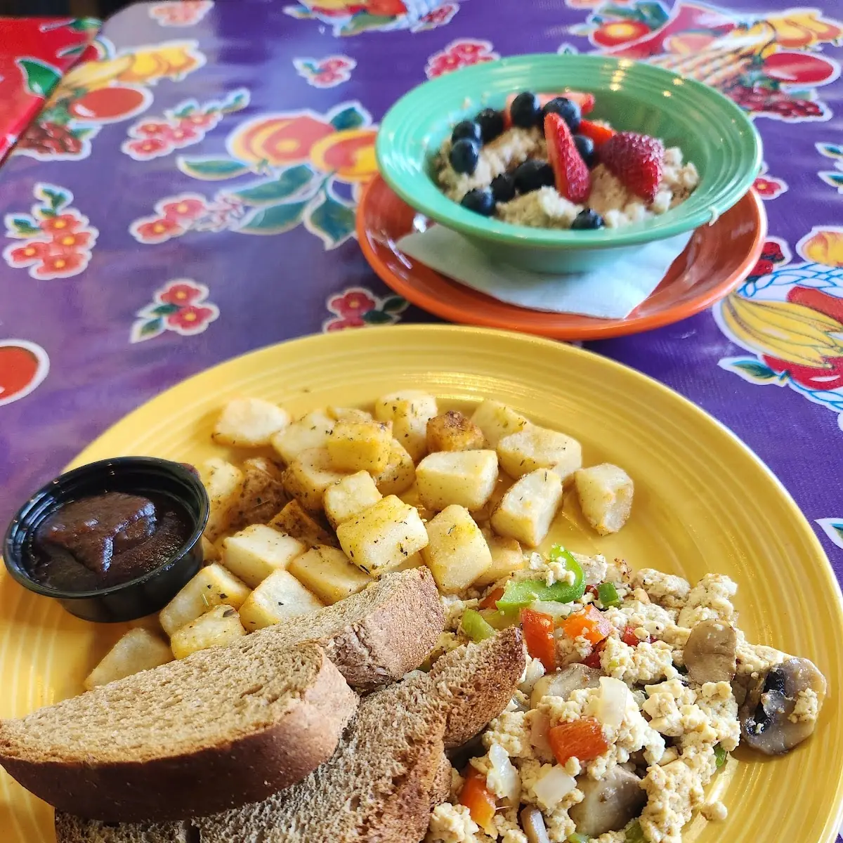 Garden Fresh Veggie Scramble