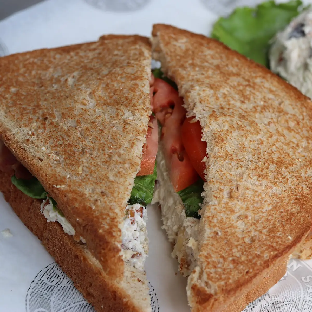 Chicken Salad blt