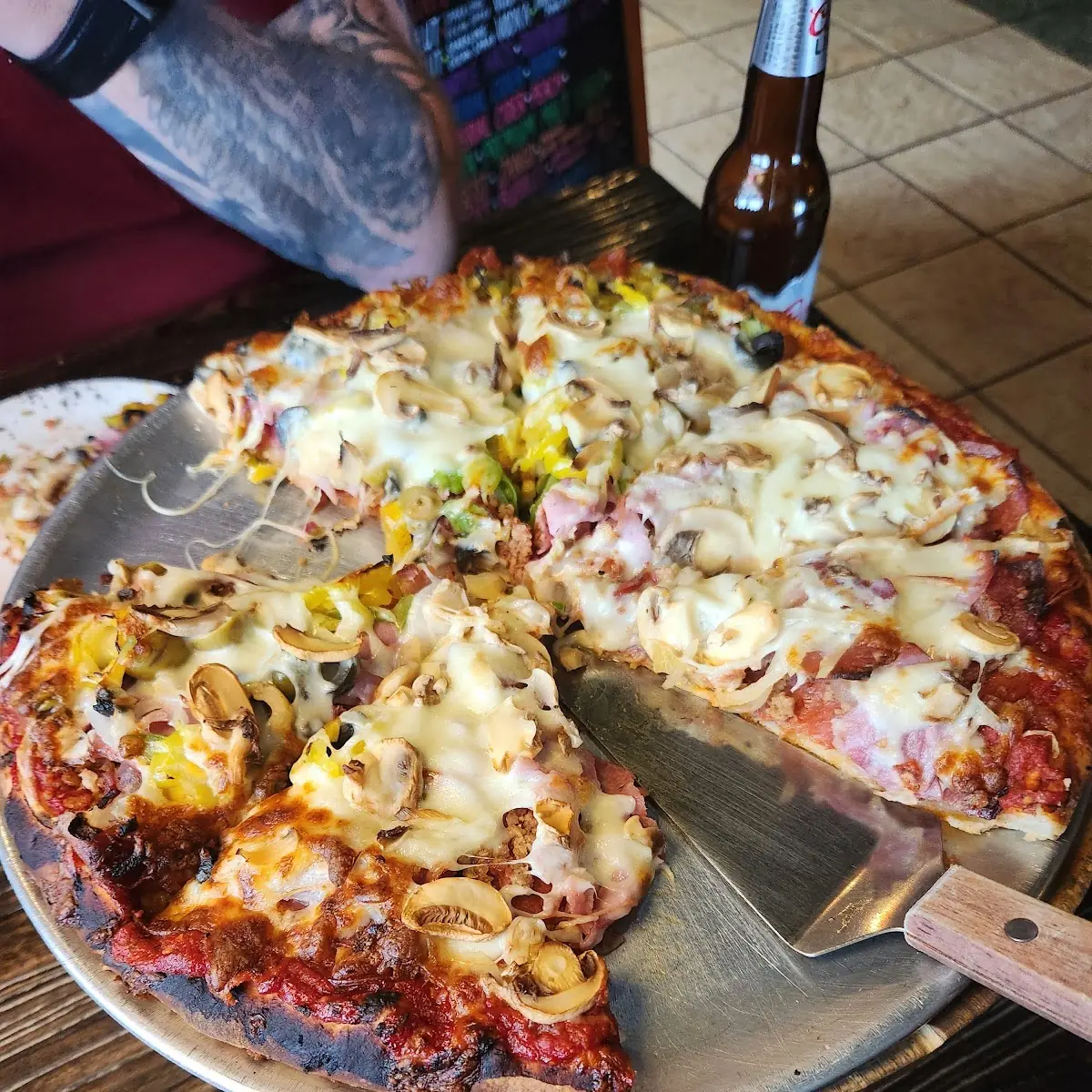 Deluxe Pizza