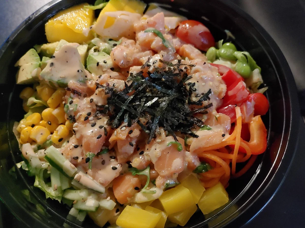 Salmon Poke Bowl, SUSHI YA MATCHA