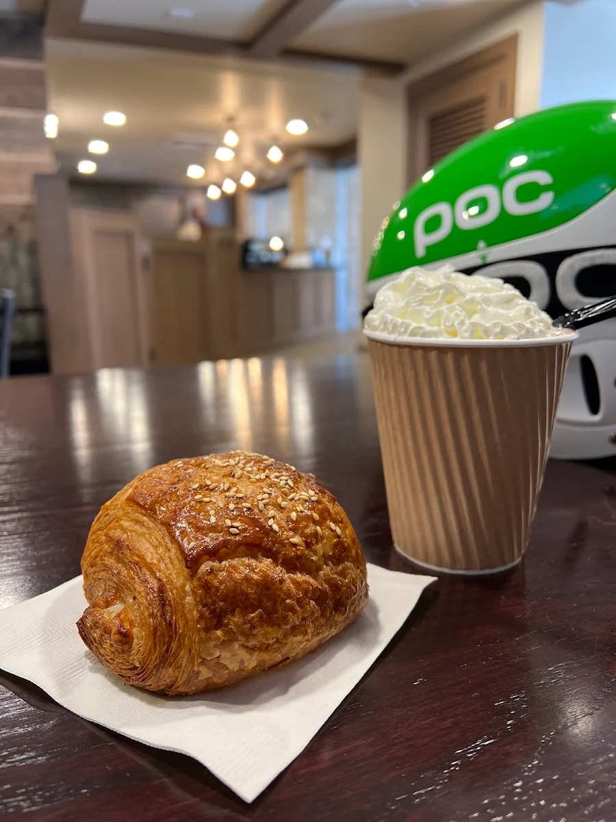 Ham & Cheese Croissant
