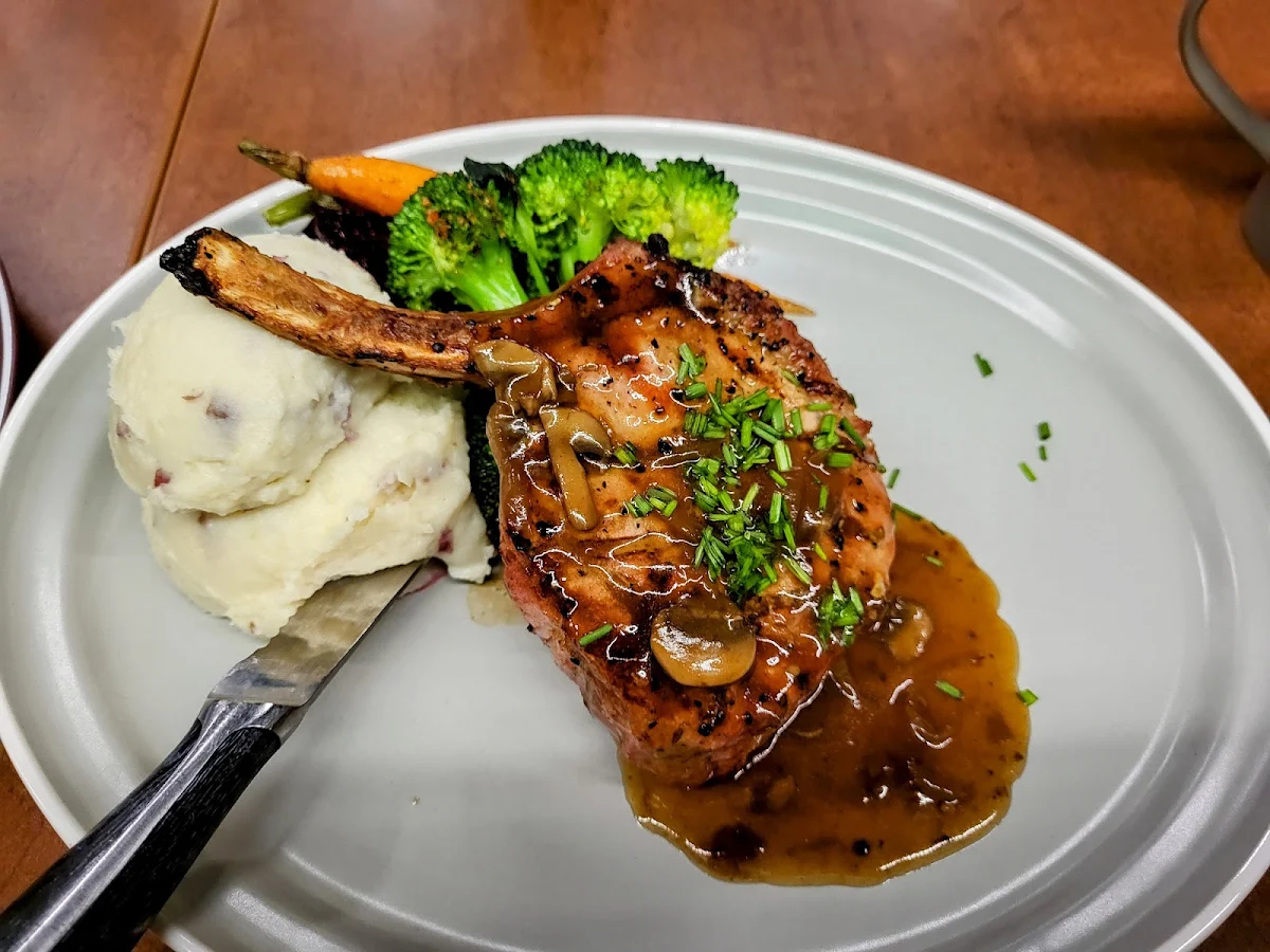 10oz Grilled Pork Chop, Casual Pickering