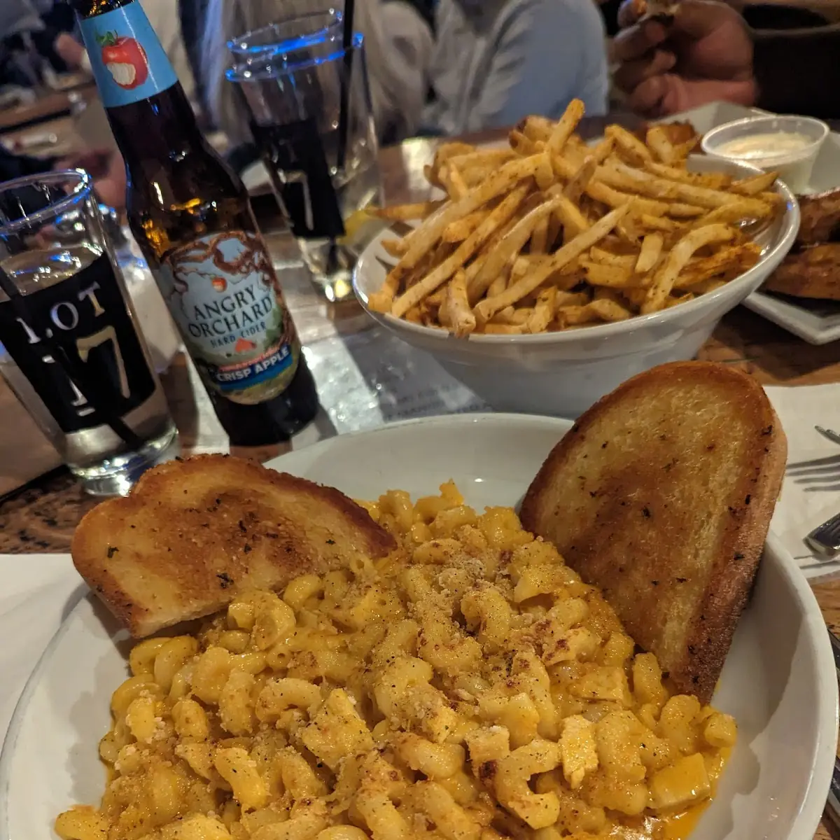 Buffalo Mac and Cheese