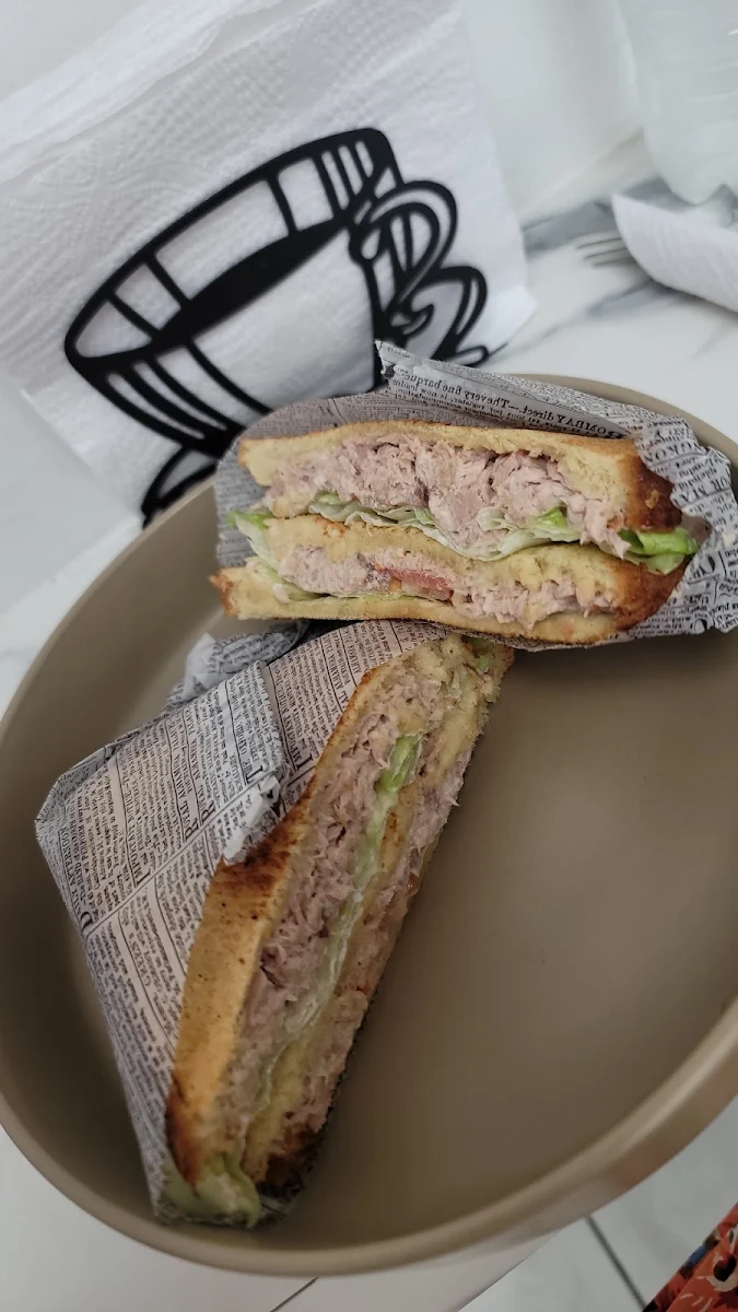 Tuna Sandwich