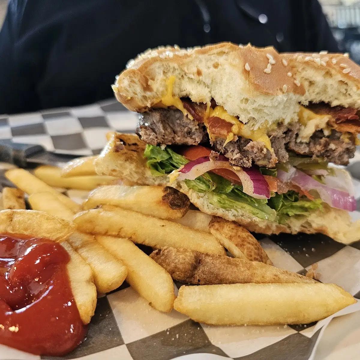 Bacon Cheeseburger with Fries