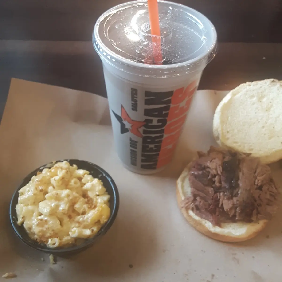 Brisket Sandwich with Mac and Cheese