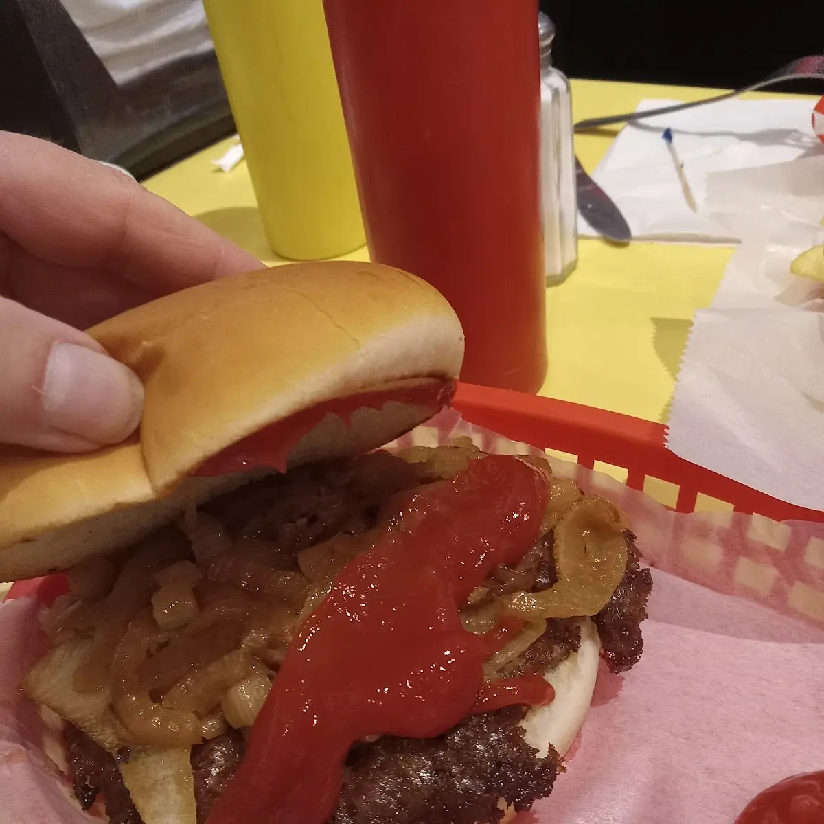 Hamburger with Grilled Onions