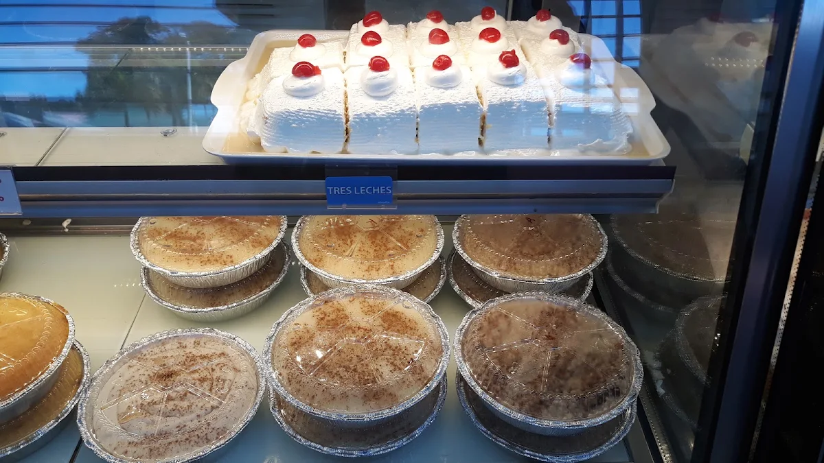Tres Leches Y Majarete