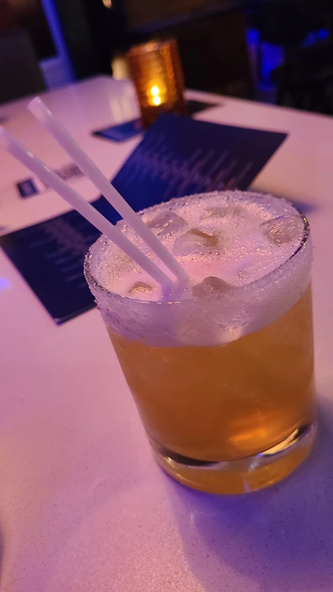 Amaretto Sour, Léo's Taproom