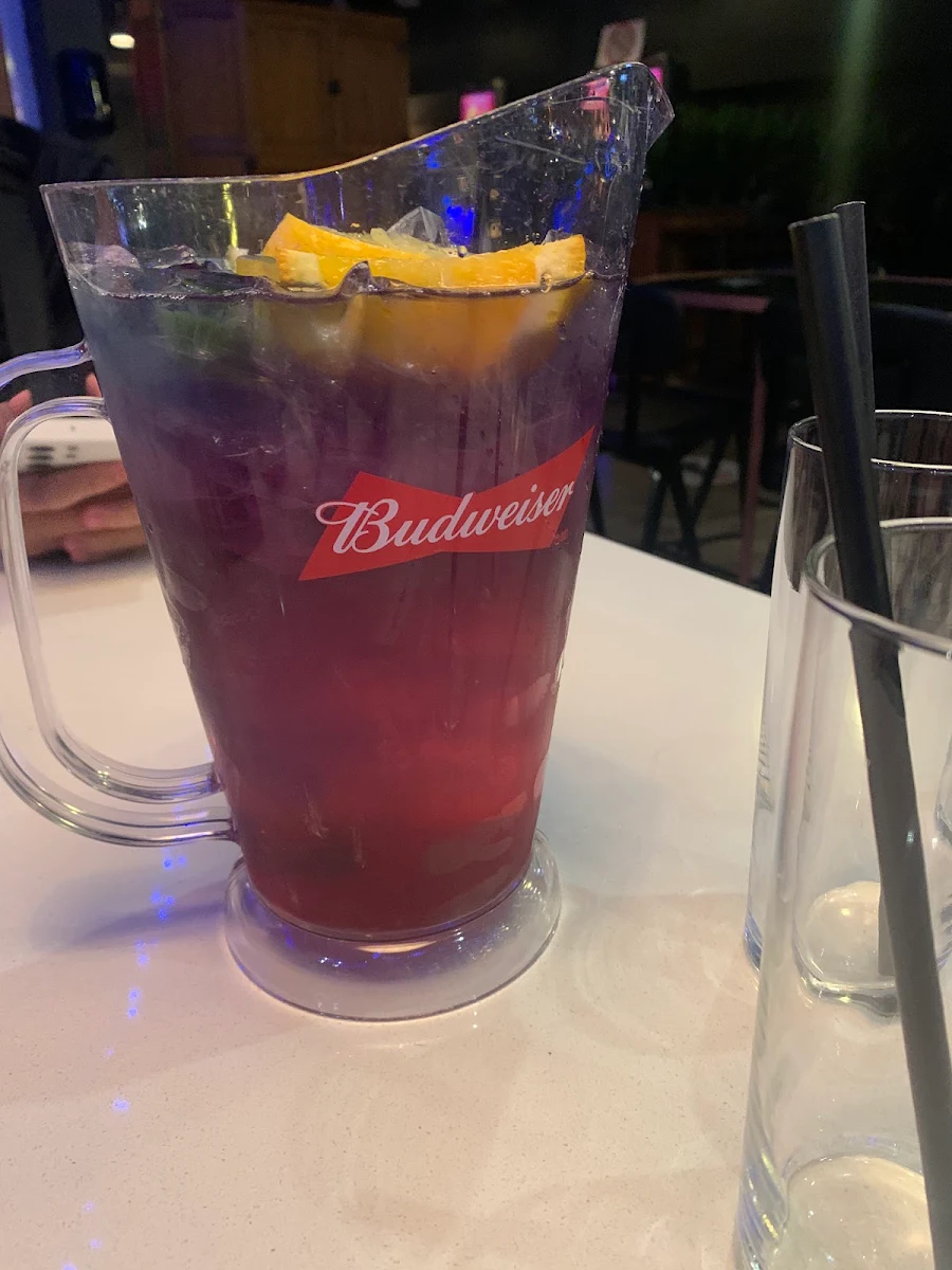 Sangria, Léo's Taproom