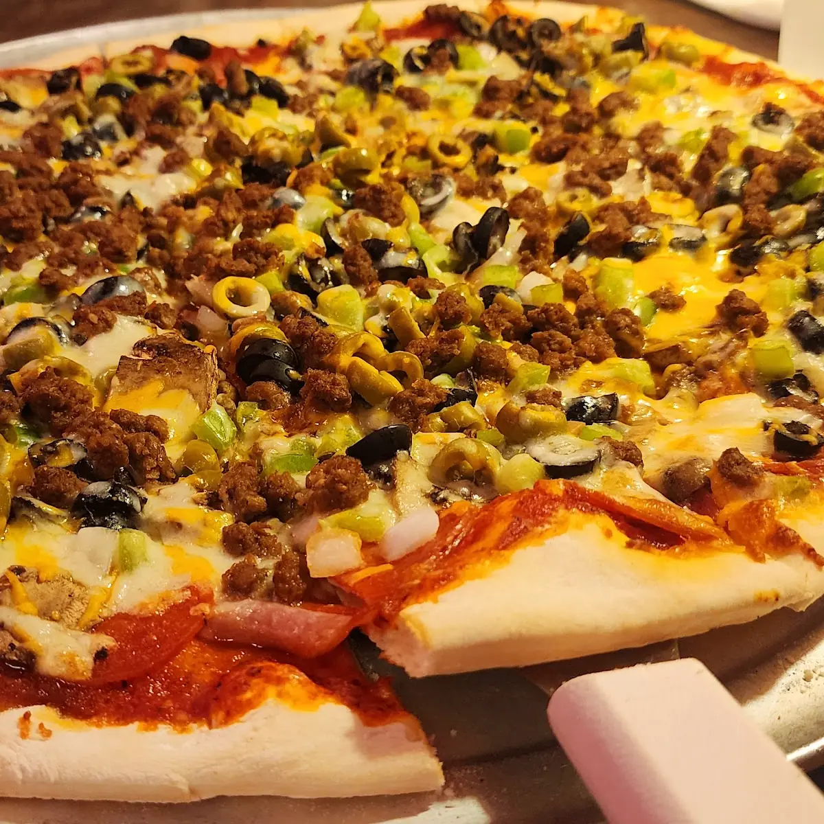 Bacon Cheeseburger Pizza