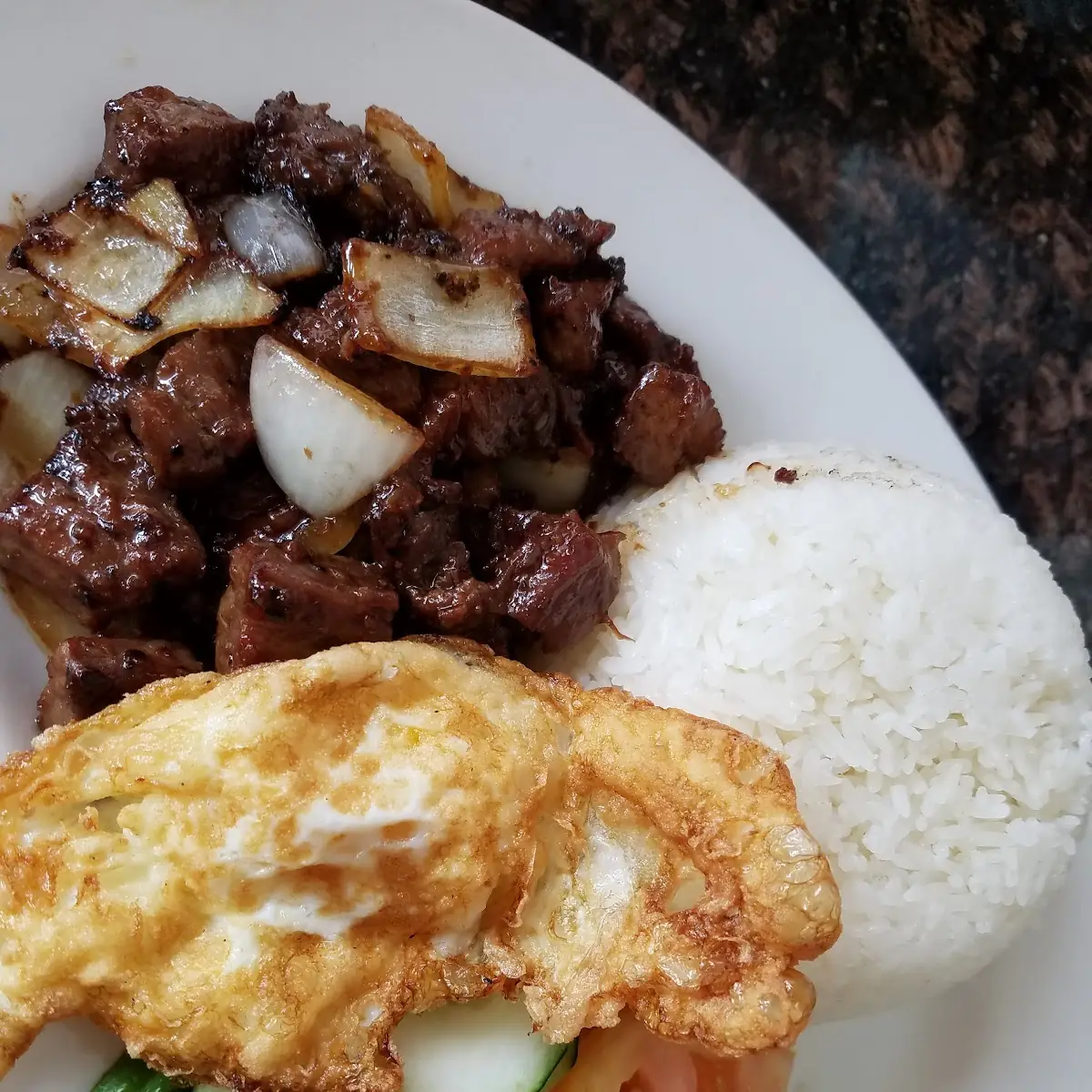 Com Bo Luc Lac - Marinated Filet Mignon