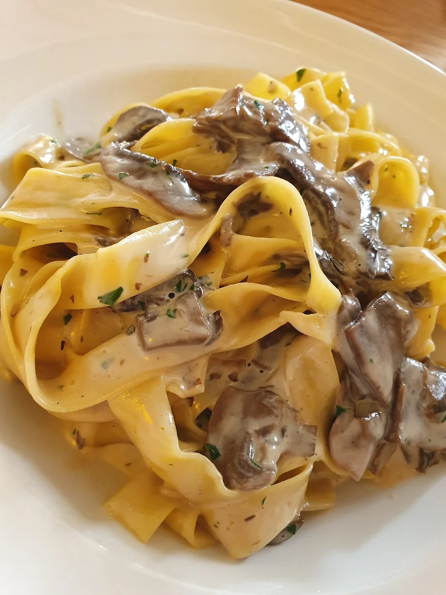 Tagliatelle Mushroom Maria, Ciao Mamma!
