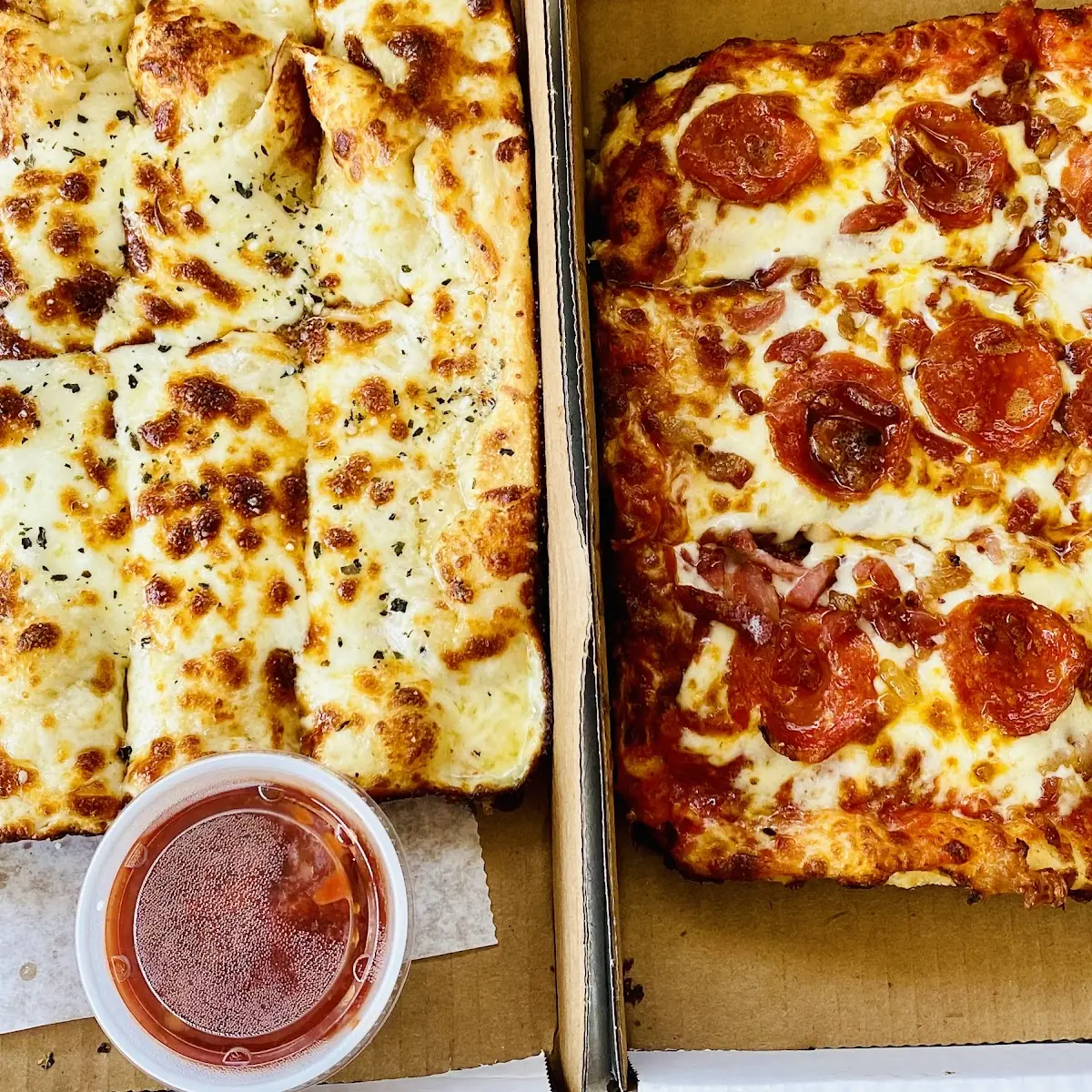 Full Sheet Party Pizza