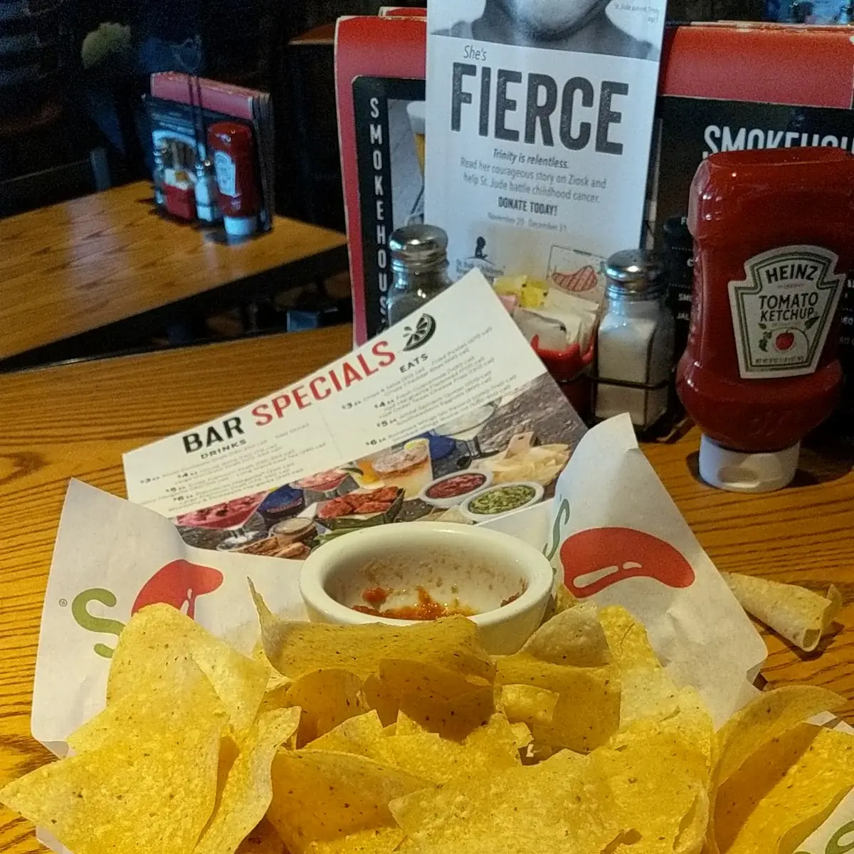 Chips and Dipping Sauce