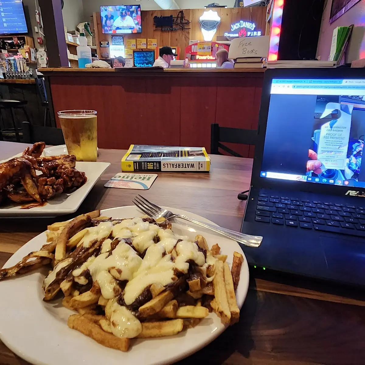 Wings and Poutine