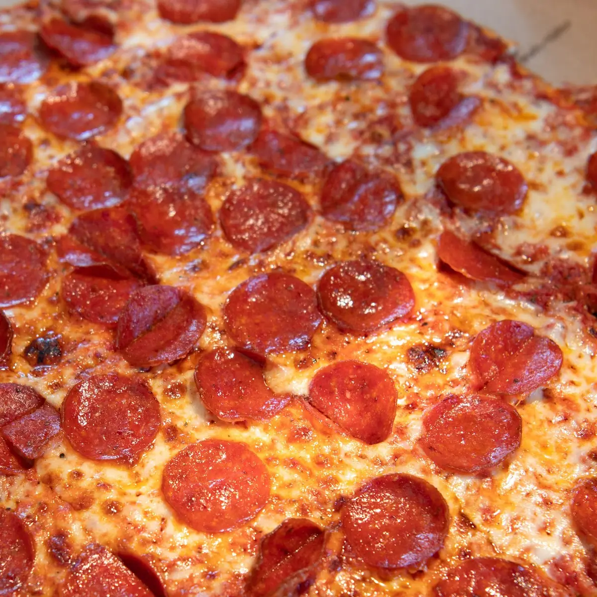 Thin Crust Pepperoni Pizza