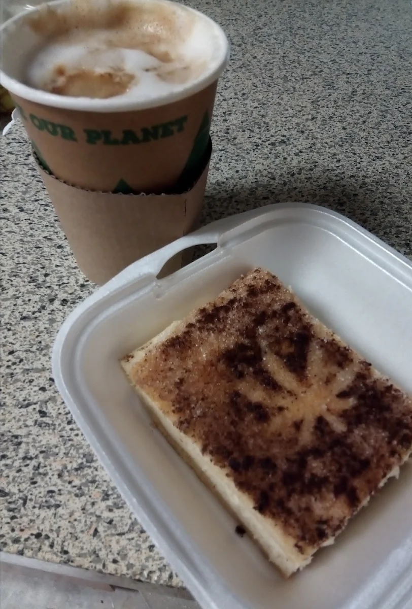 Iced Caramel Macchiato