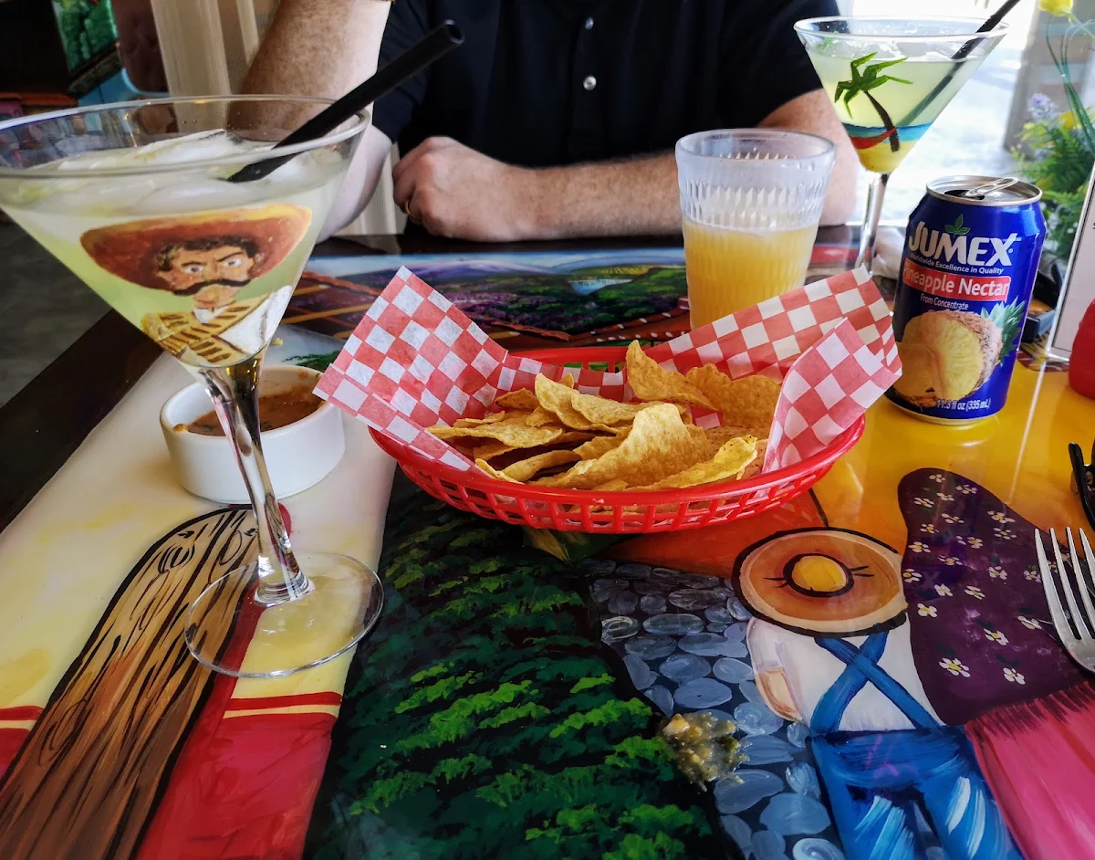 Salsa & Chips