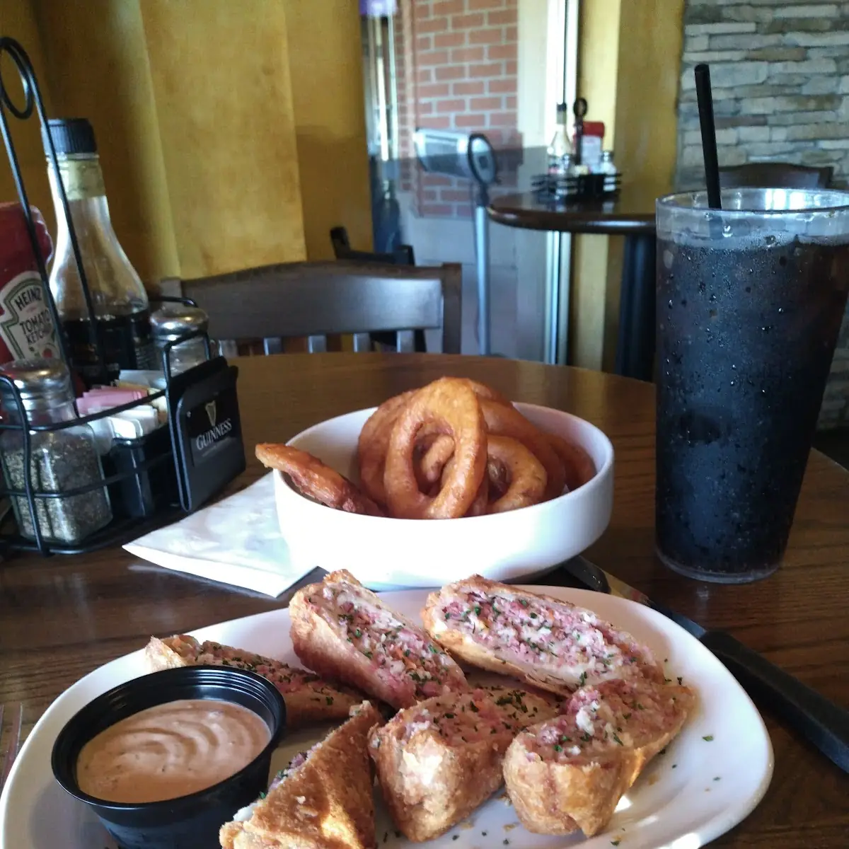 Growler Pretzel Bites