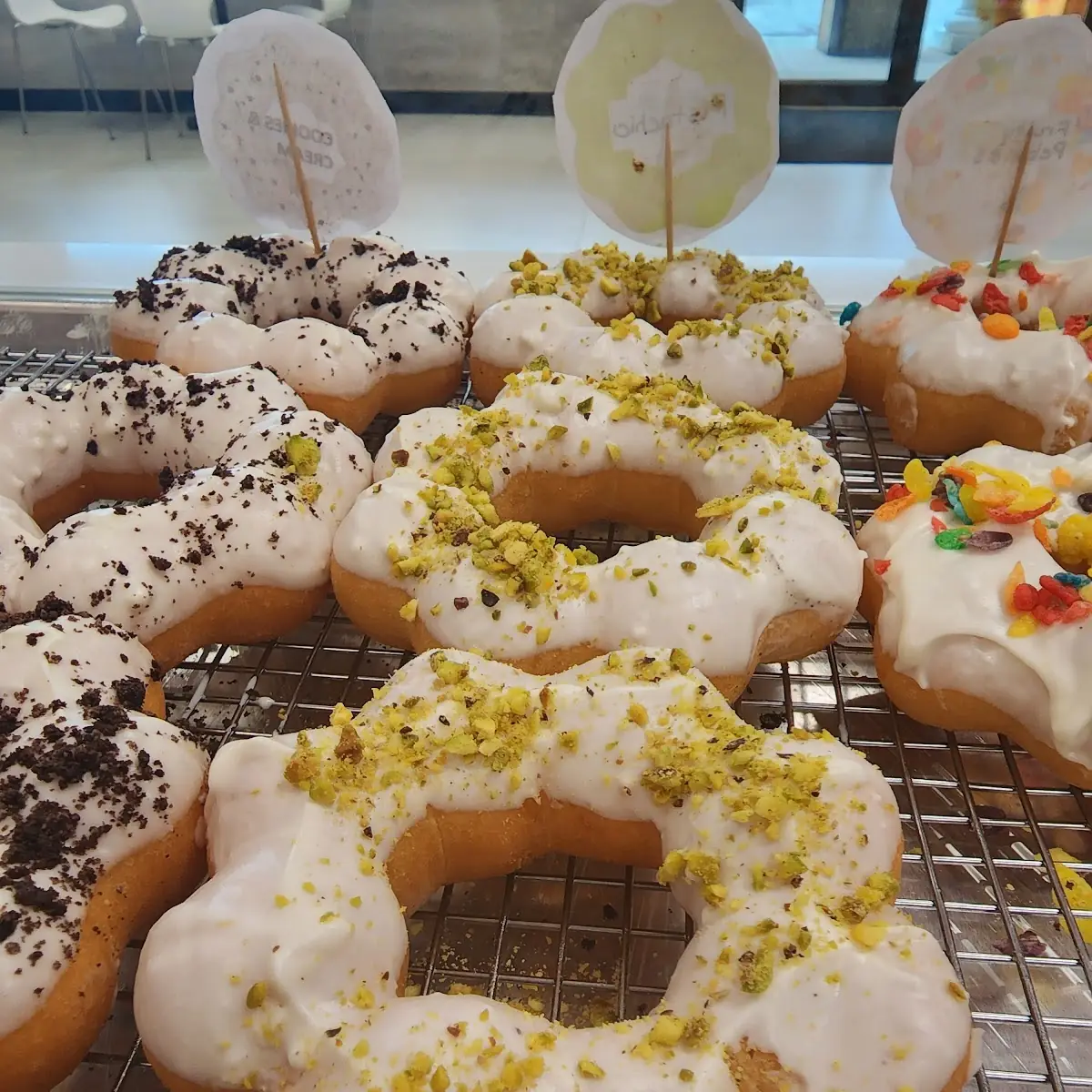 Cookies & Cream Donut