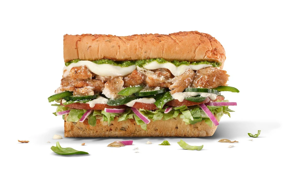 Grand Club De Subway