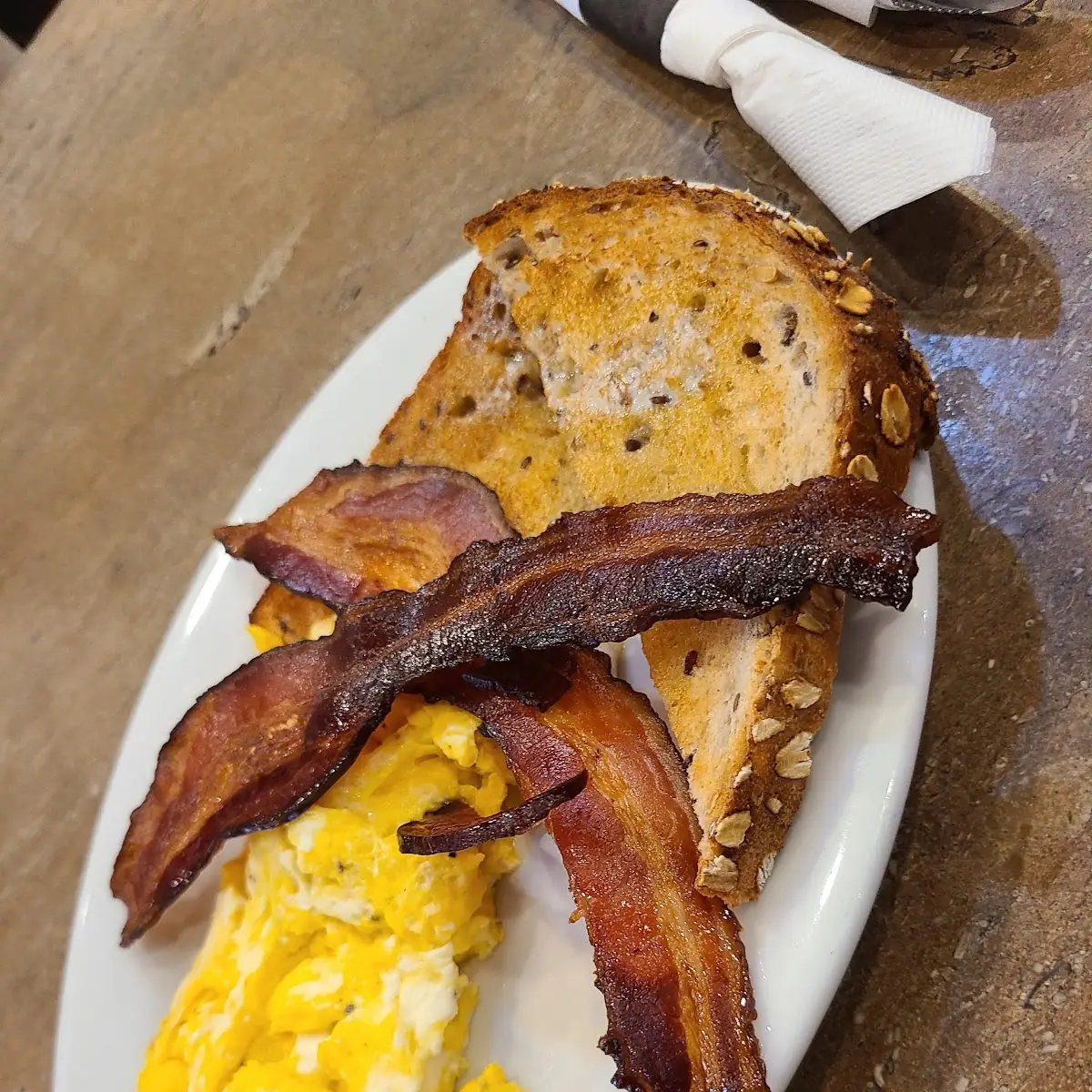 Scrambled Egg Bacon Toast