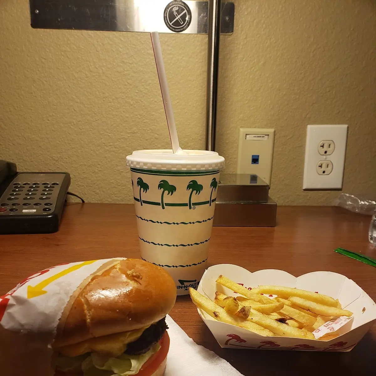 2 Cheeseburger Combo