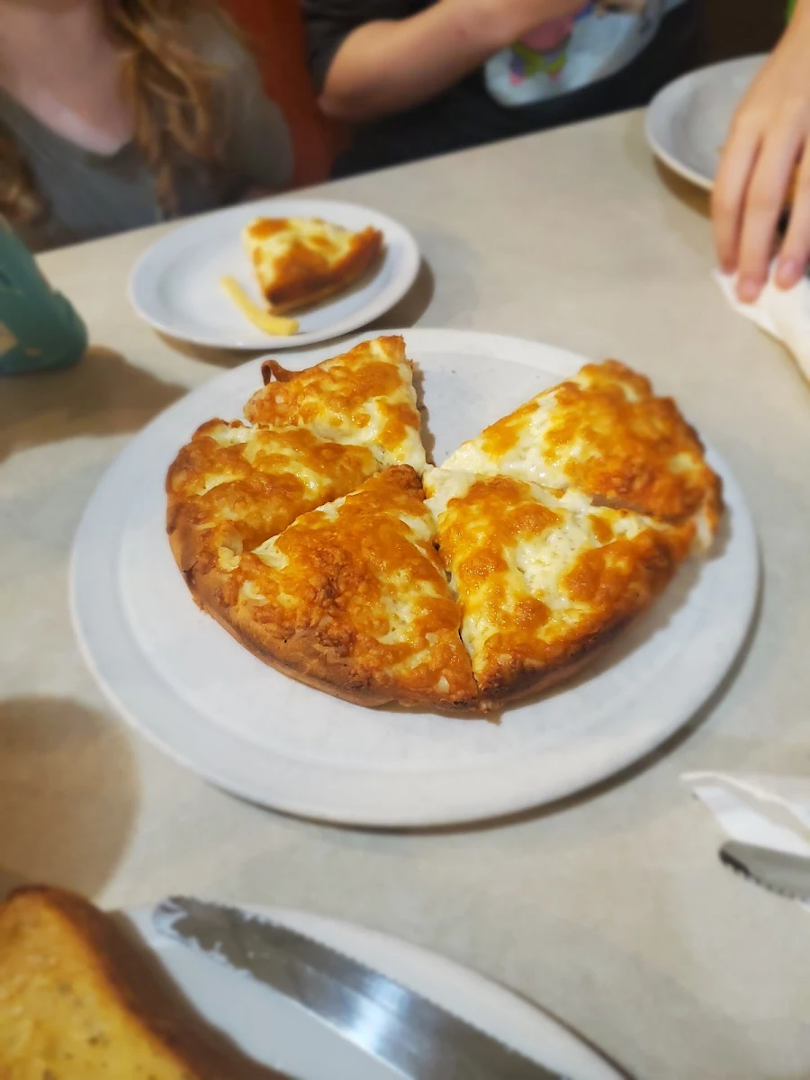 Cheese Pizza, Royal Pizza Old Strathcona