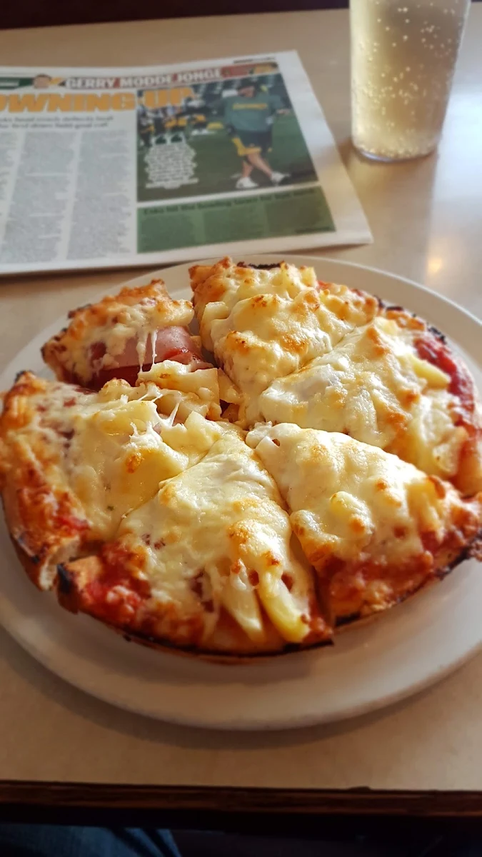 Ham and Pineapple Pizza, Royal Pizza Old Strathcona