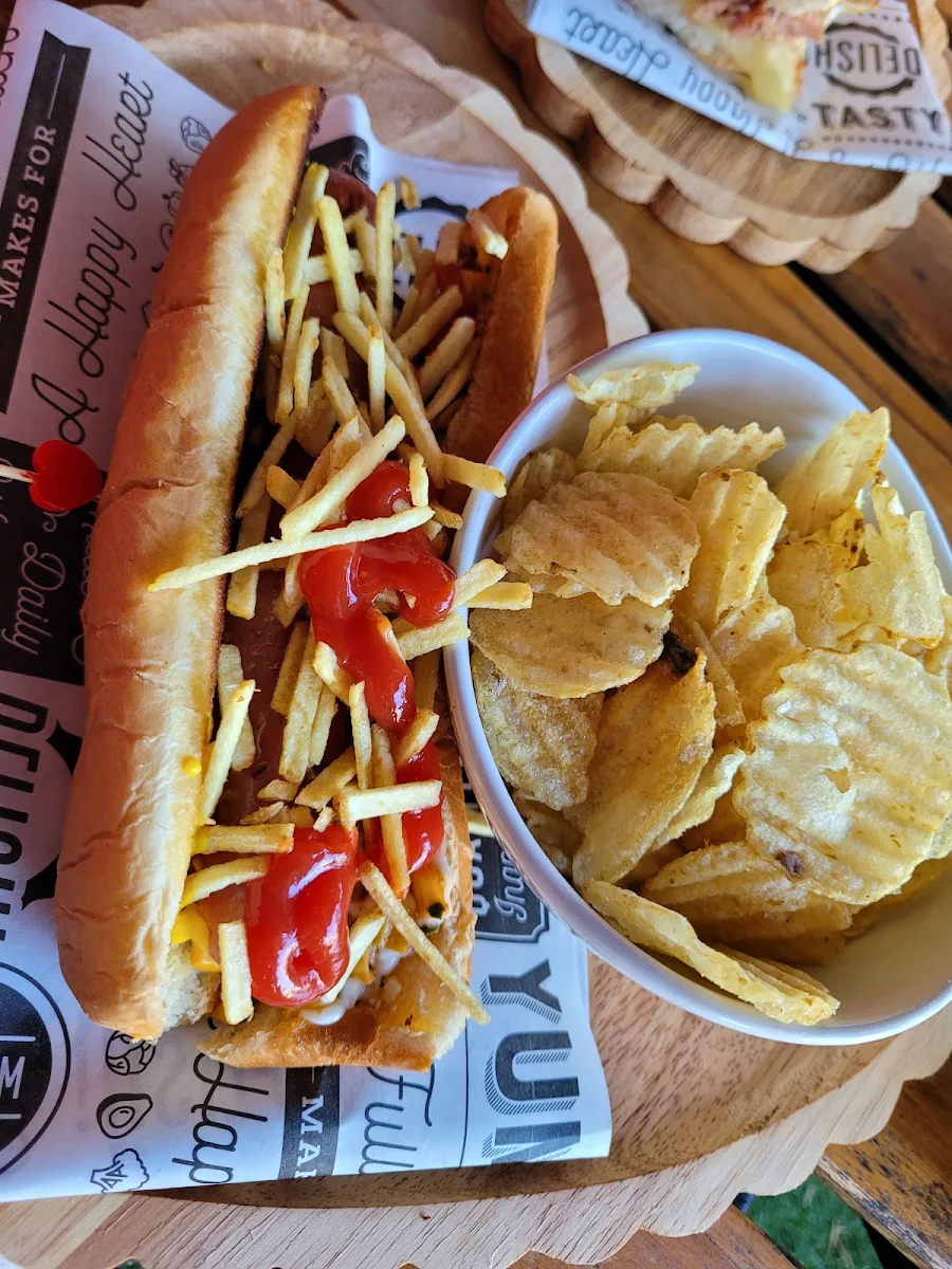 Jumbo Hot Dog