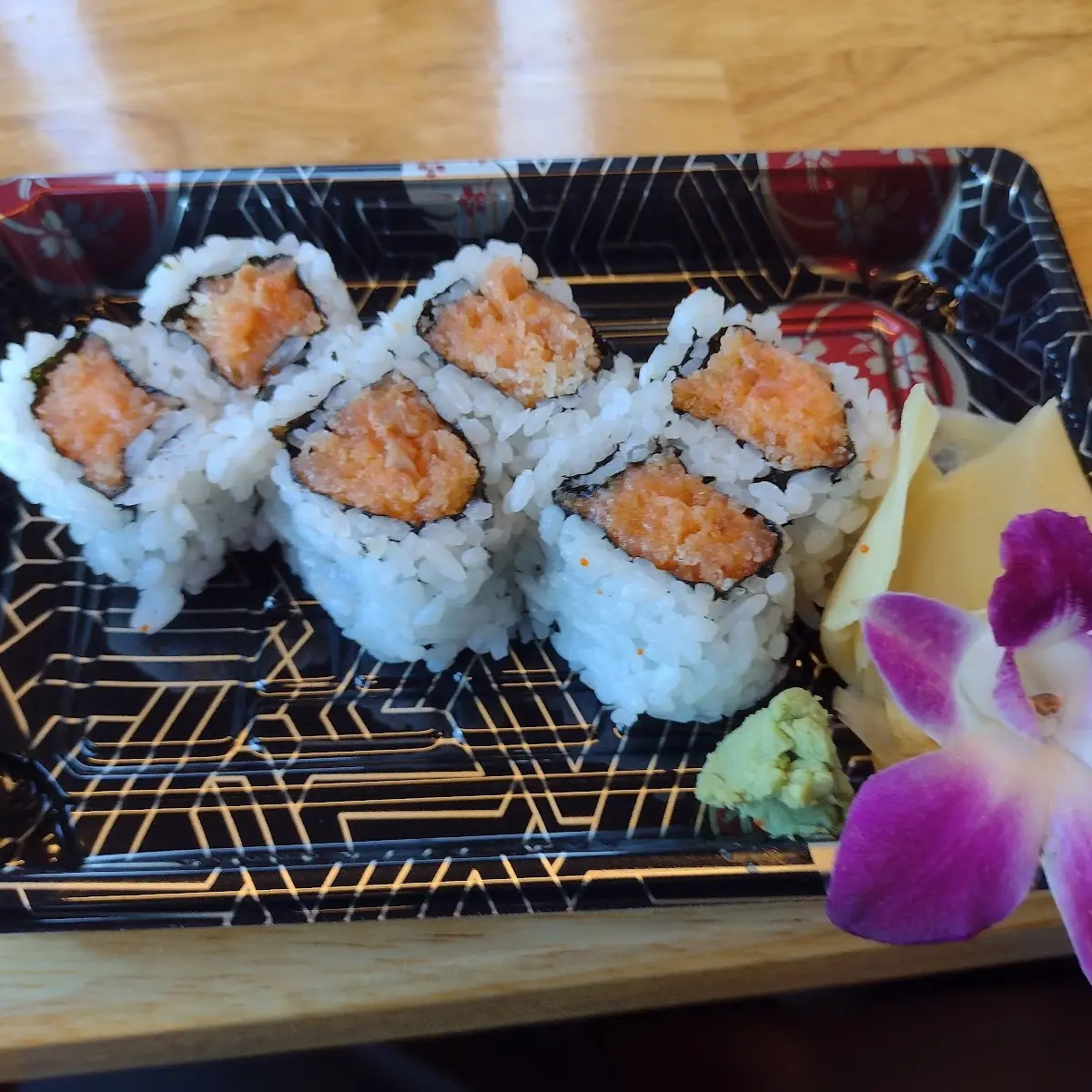 Spicy Salmon Roll