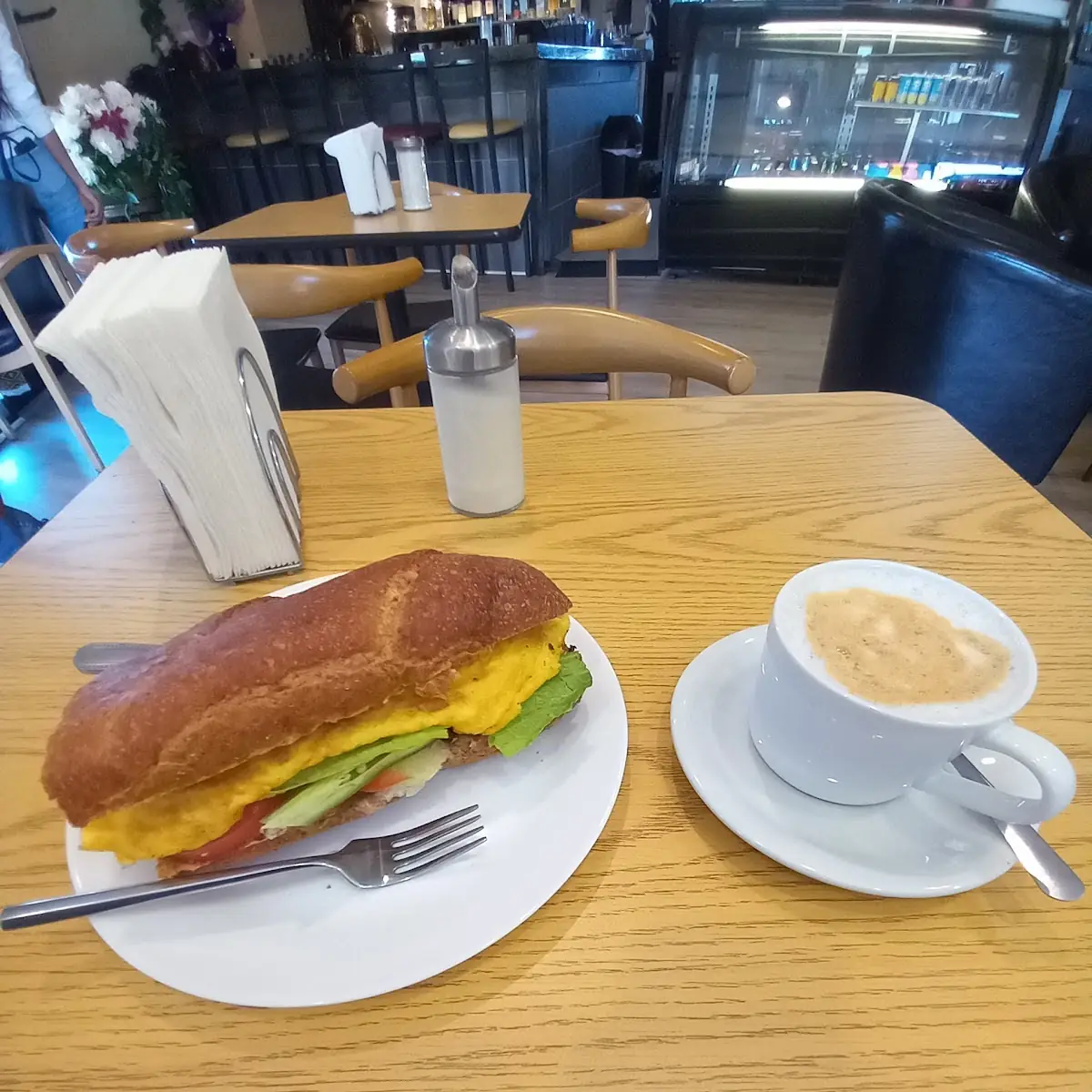 Egg Breakfast Sandwich