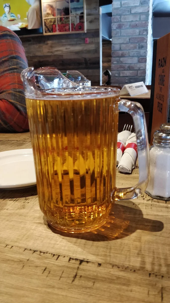 Beer, Kelseys Original Roadhouse