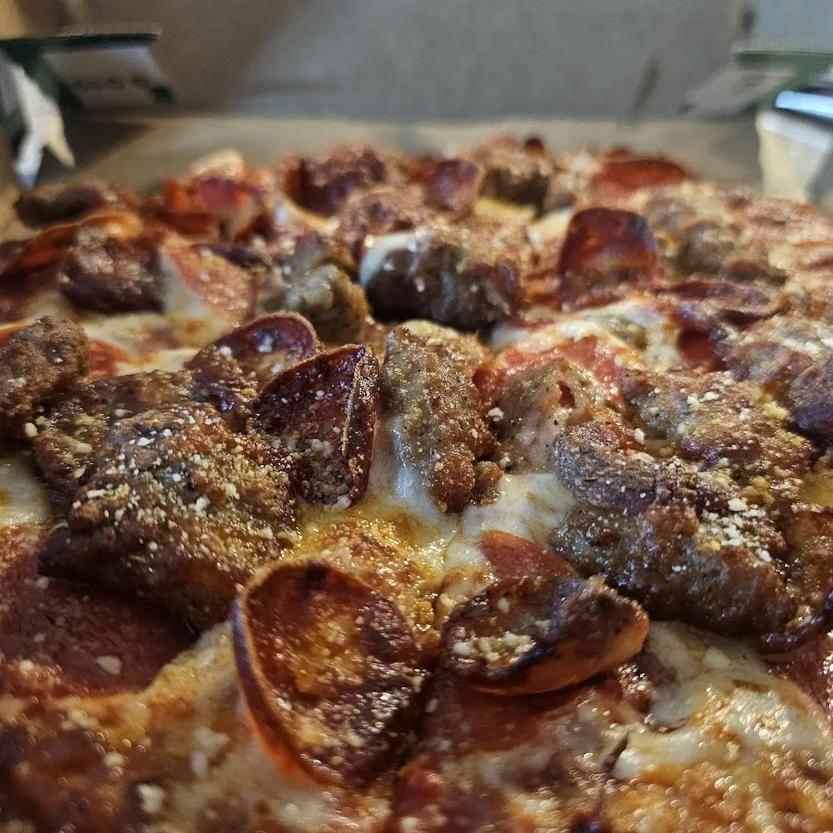 Thin Crust Ultimate Magnifico