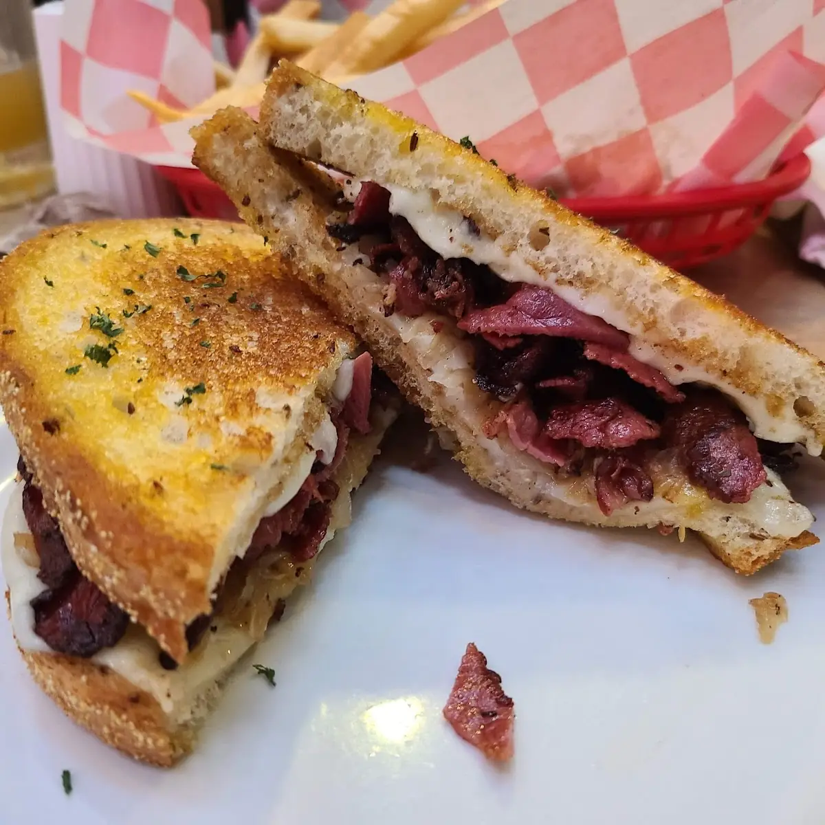 Pastrami Reuben