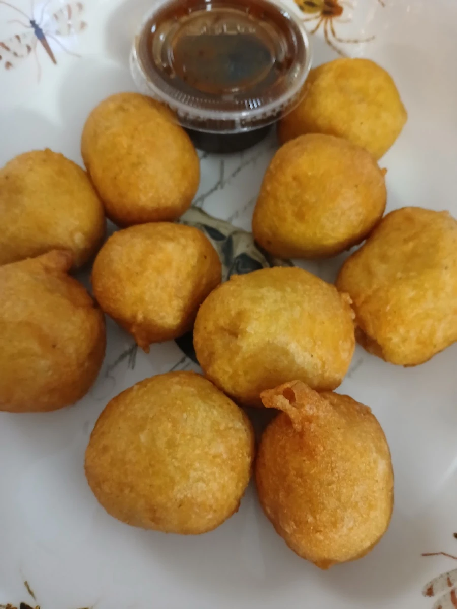 12 Pholouries, Ravi's Hot & Spicy