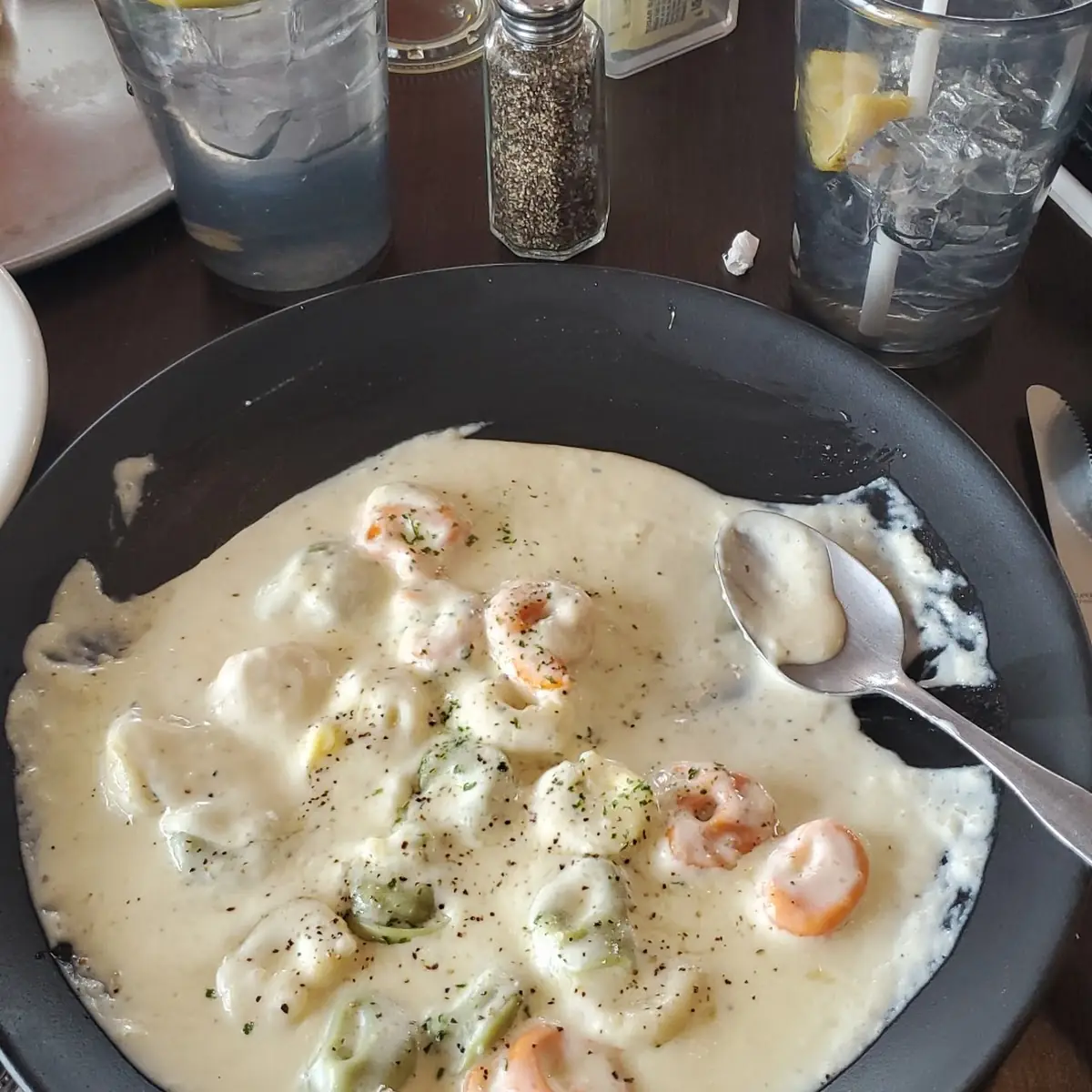 Tortellini in Alfredo Sauce