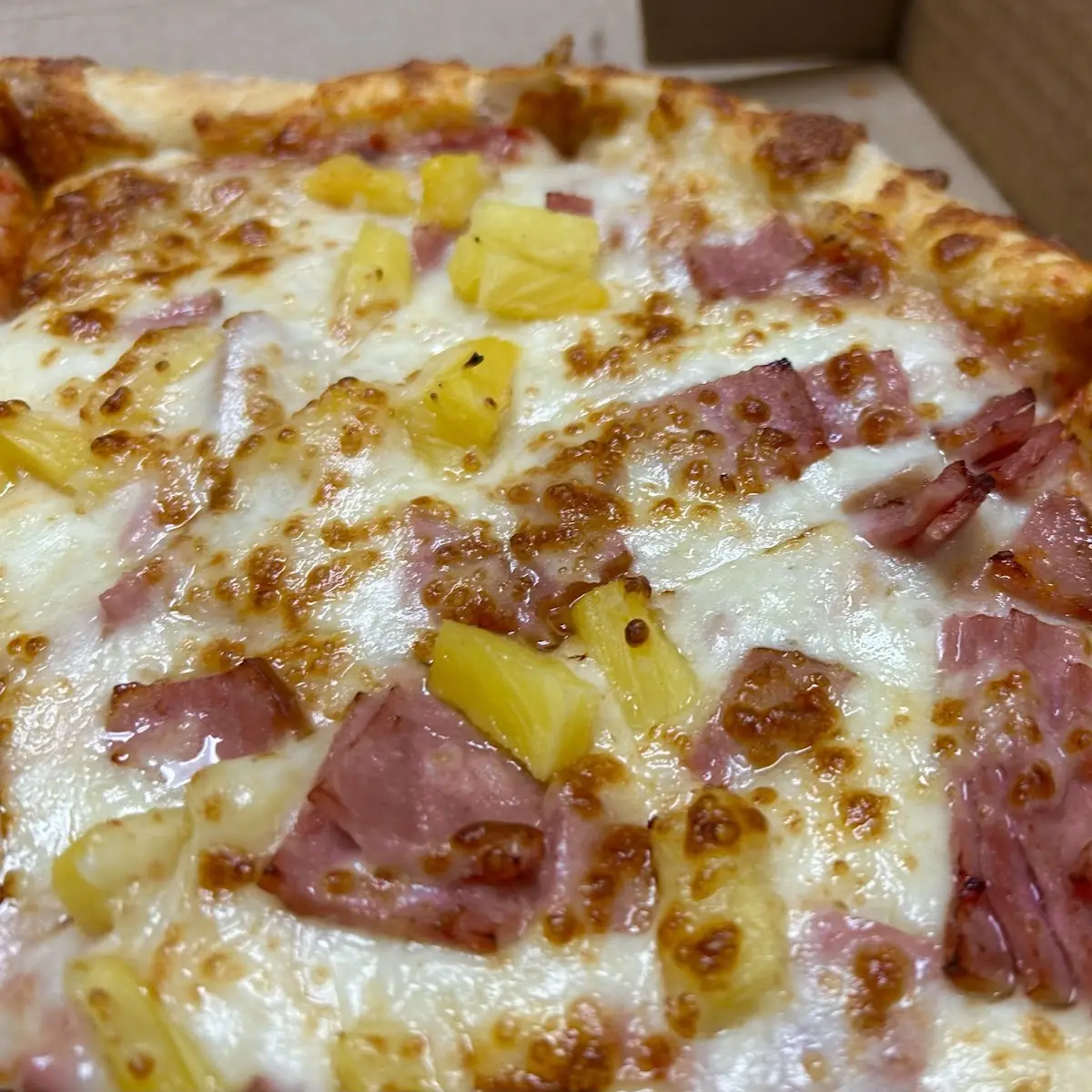 Hawaiian Pizza