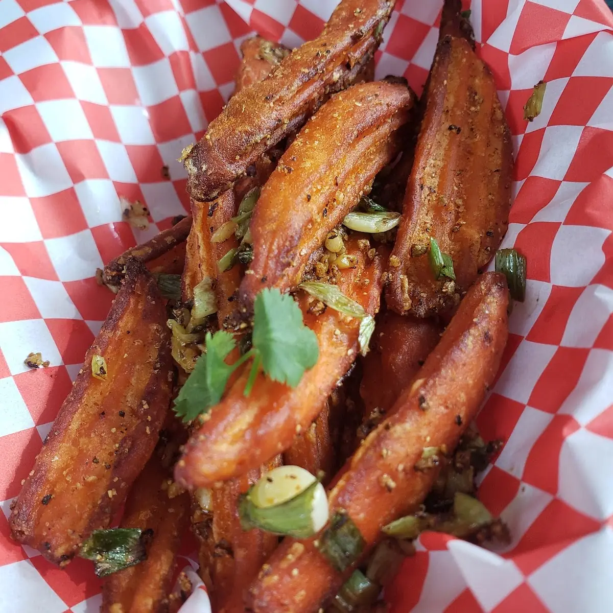 Himali Wedge, Hakka Khazana Bar and Grill