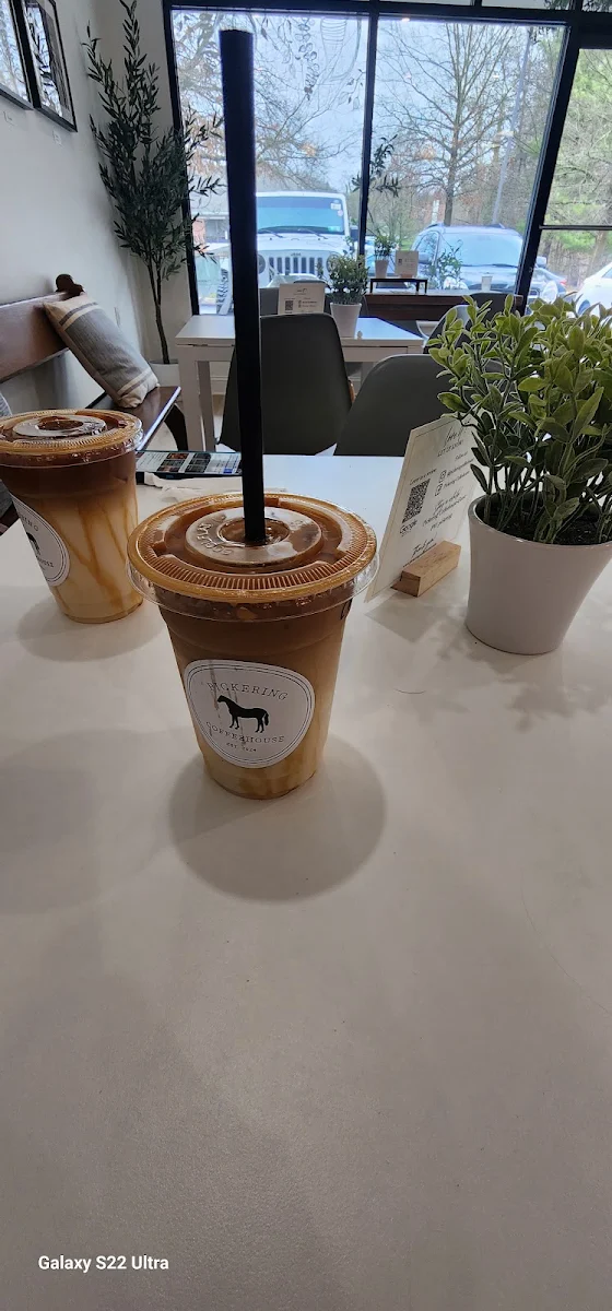 Iced Caramel Macchiato